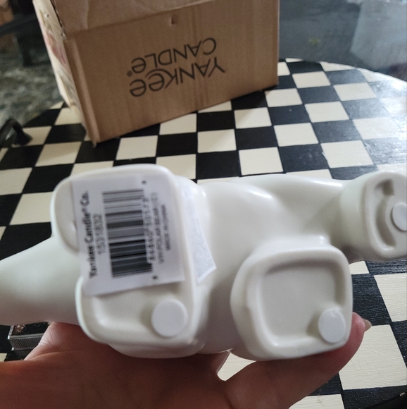 Yankee Candle Polar bear tea light holder - Picture 5 of 9